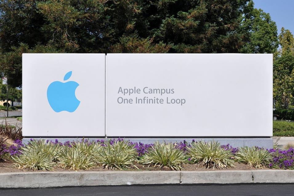 Η Apple απείλησε με αποκλεισμό της Twitter από το ηλεκτρονικό κατάστημα εφαρμογών της
