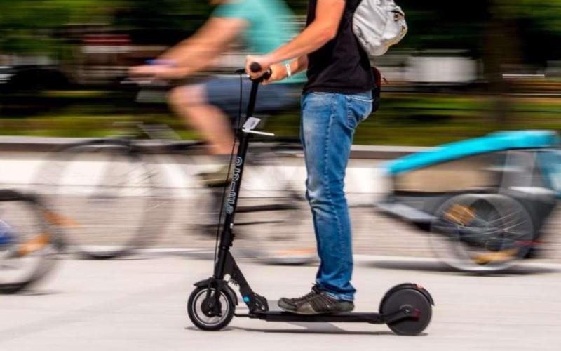 Ογδόντα καταγγελίες σε μια εβδομάδα για χειριστές ηλεκτρικών scooter
