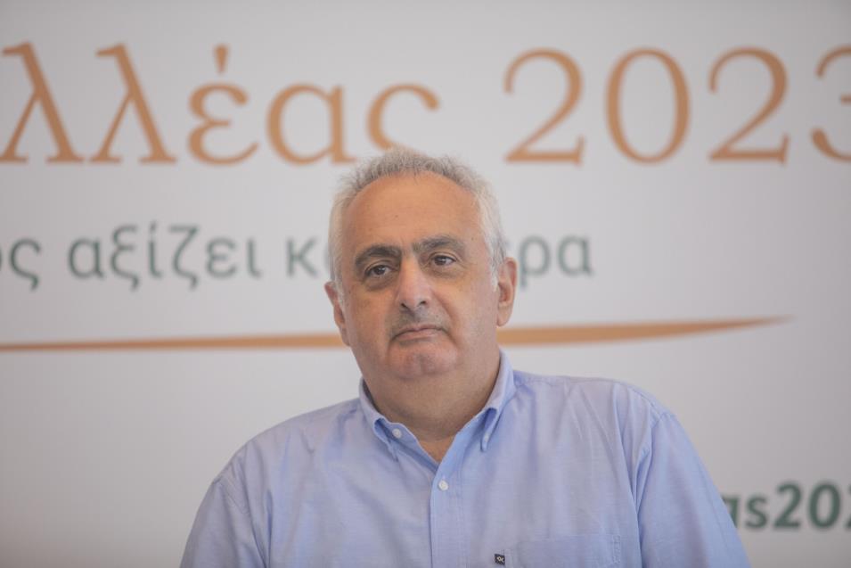 Ο Αχιλλέας Δημητριάδης καλεί το κοινό να ψηφίσει με την καρδιά και τη συνείδησή του
