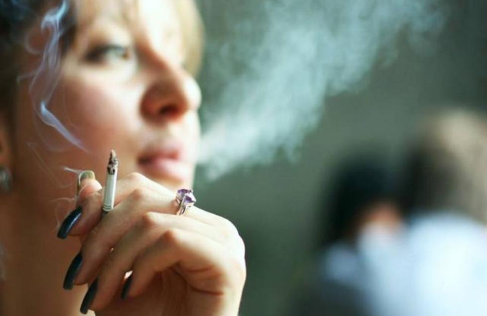 Καπνίζεις; Αυξημένος κίνδυνος εγκεφαλικού πριν τα 50