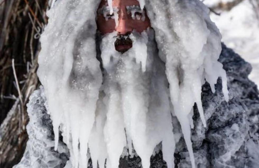 Οι White Walkers υπάρχουν! Φωτογραφίες από σέρφερ στους - 34 βαθμούς