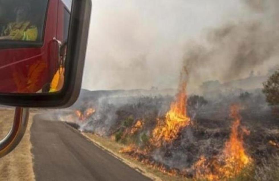 Σε εξέλιξη πυρκαγιά στην κοινότητα Αναλιόντα