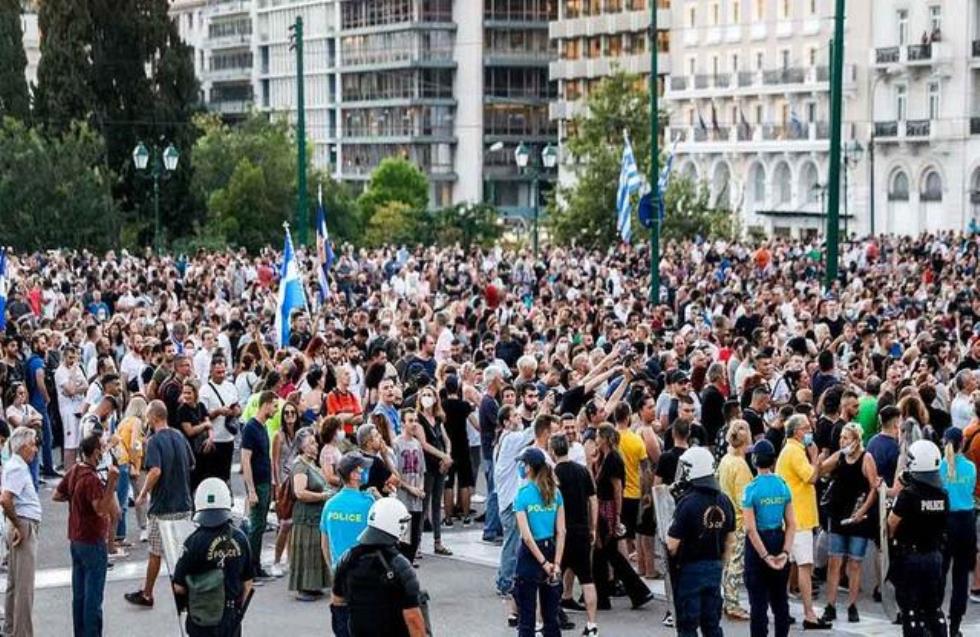 «Ο κόσμος θα πληρώσει τη βλακεία των αντιεμβολιαστών» δηλώνει μέλος της γερμανικής Ακαδημίας Επιστημών