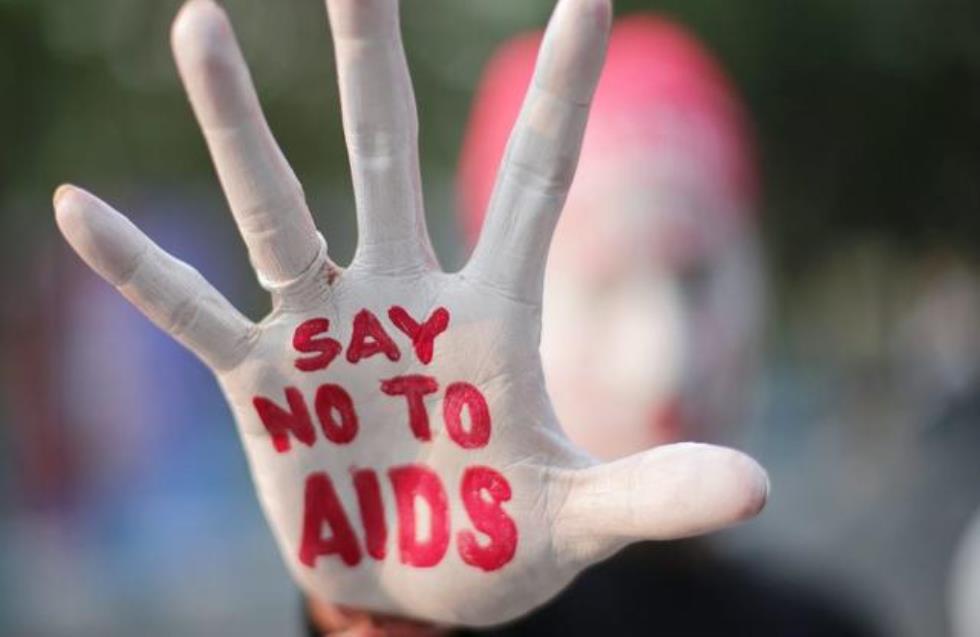 Στο μισό μειώθηκαν οι θάνατοι από AIDS στην ΕΕ από το 2002