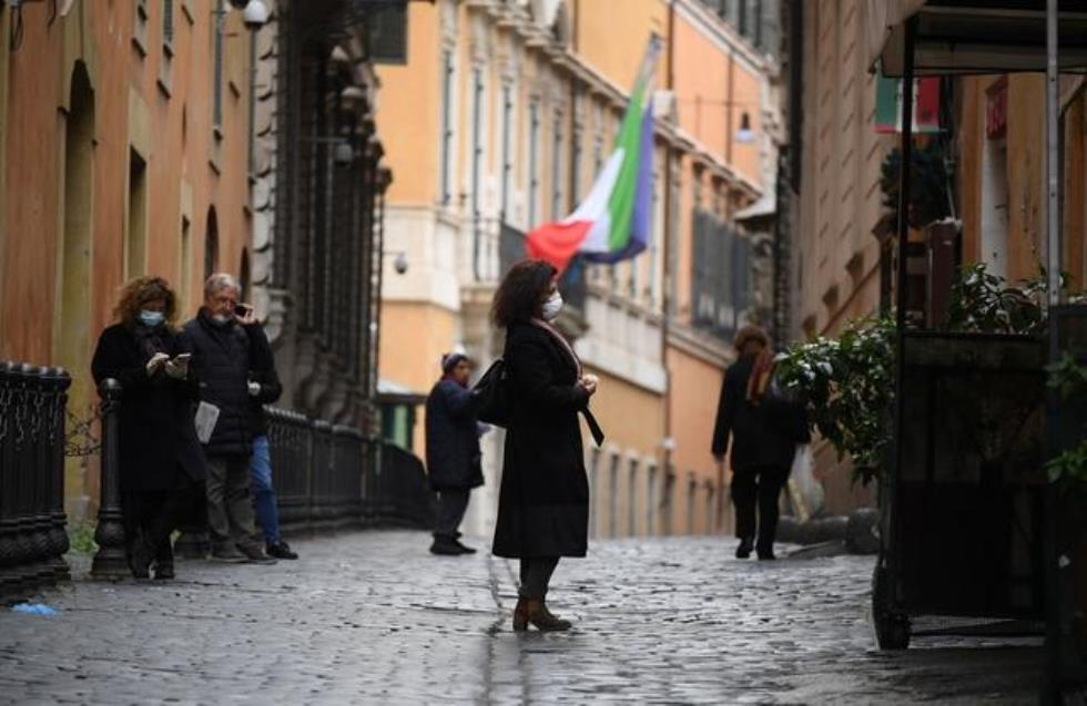 Αυξάνονται και πάλι οι θάνατοι από κορωνοϊό στην Ιταλία
