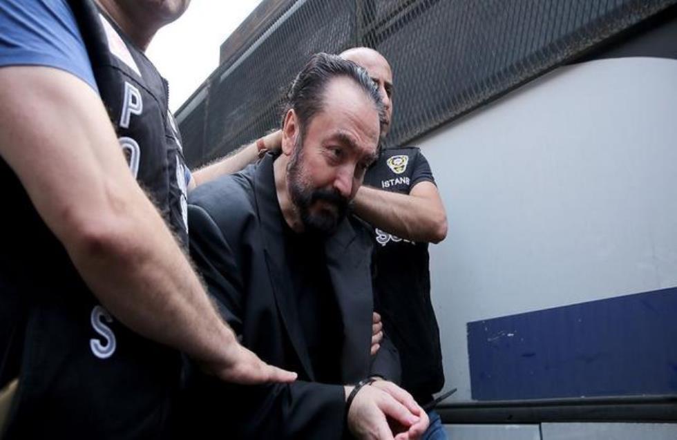 Τουρκία: Σε κάθειρξη άνω των 1.000 ετών καταδικάστηκε ο ισλαμιστής τηλε-ιεροκήρυκας Αντνάν Οκτάρ