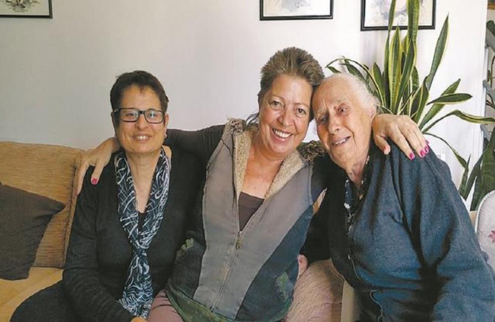 «Συγγενείς "αγνοουμένων" πεθαίνουν περιμένοντας νέα για τα αγαπημένα τους πρόσωπα» της Σεβγκιούλ Ουλουντάγ