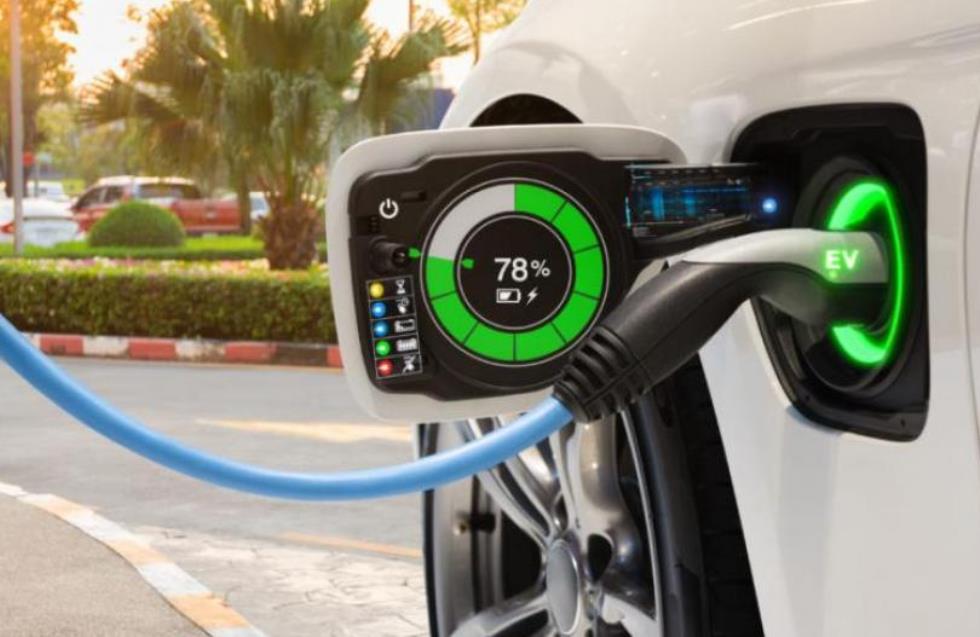Ηλεκτρικά οχήματα: Άρχισε η υποβολή αιτήσεων για φωτοβολταϊκό σύστημα φόρτισης
