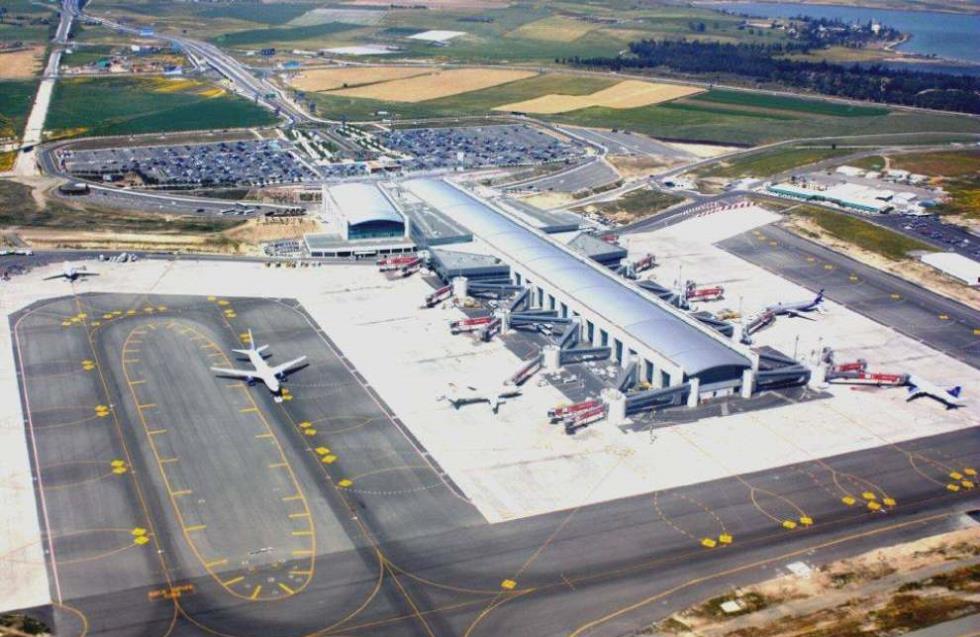 Ανοιξε ο δίαυλος του αεροδρομίου Λάρνακας - Έκλεισε λόγω ατυχήματος με αεροσκάφος του Τμήματος Δασών
