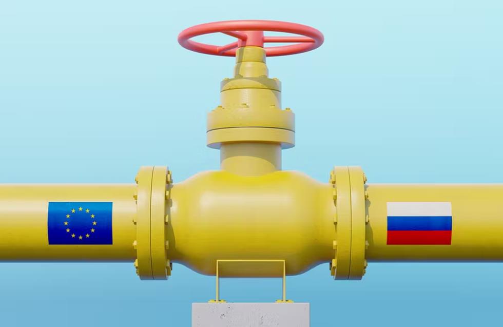 Πλαφόν μόνο στο ρωσικό φυσικό αέριο θέλει η Κομισιόν