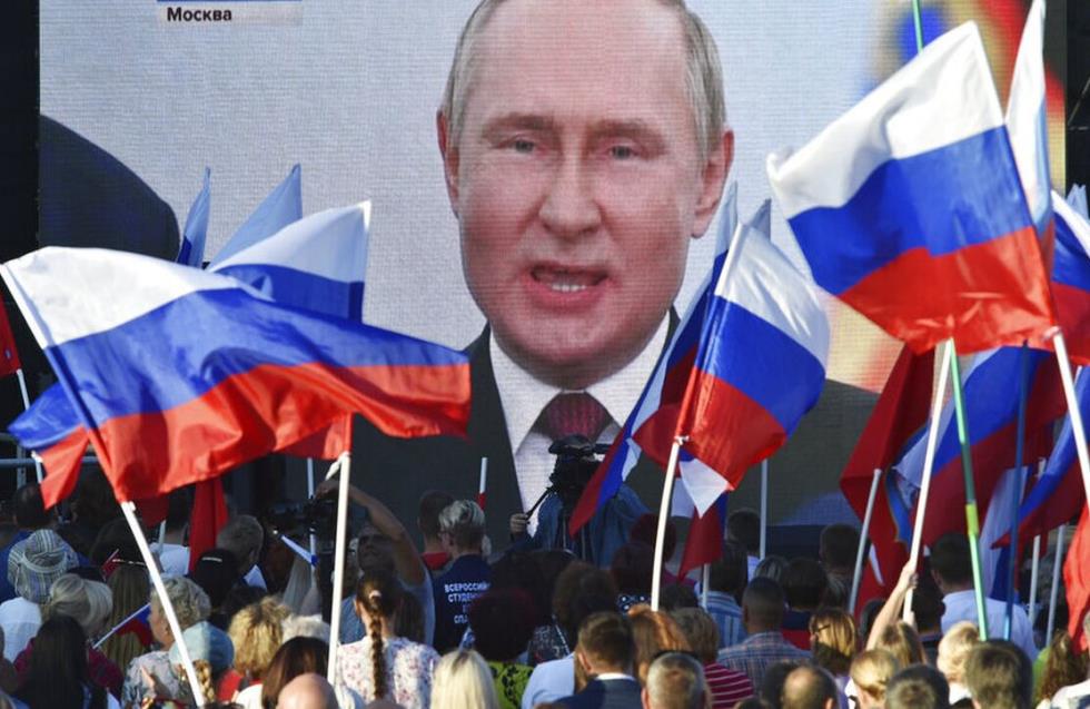 Πούτιν: «Η νίκη θα είναι δική μας, καλώς ορίσατε σπίτι» - Φιέστα για την προσάρτηση ουκρανικών εδαφών