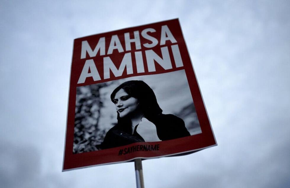 Έφηβες πεθαίνουν στις διαδηλώσεις για την Μάχσα Αμινί και οι ιρανικές αρχές μιλούν για «αυτοκτονία»