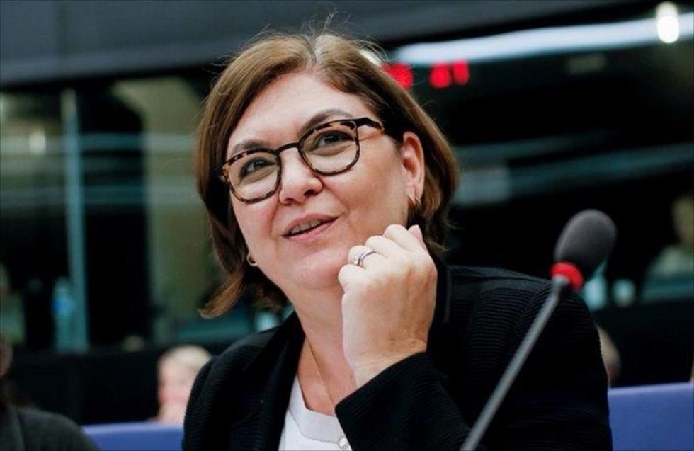 Αντίνα Βαλεάν [Επίτροπος Μεταφορών ΕΕ]: Πρωταθλήτρια στην ιδιοκτησία και χρήση αυτοκινήτων η Κύπρος