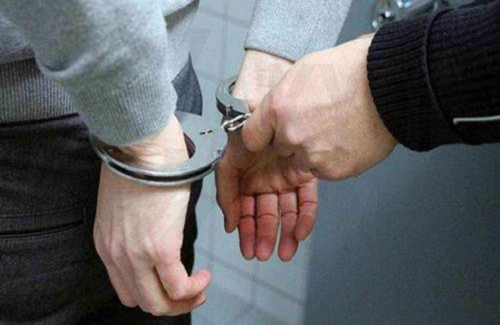 Χειροπέδες σε 49χρονο εκζητούμενο  από τις αρχές της Κίνας για υπόθεση απάτης, στο αεροδρόμιο Λάρνακας 