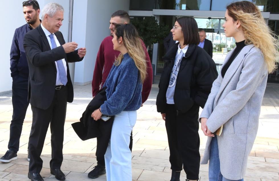 Στο Πανεπιστήμιο Κύπρου ο Ανδρέας Μαυρογιάννης - Ξεναγήθηκε και συνομίλησε με νέους