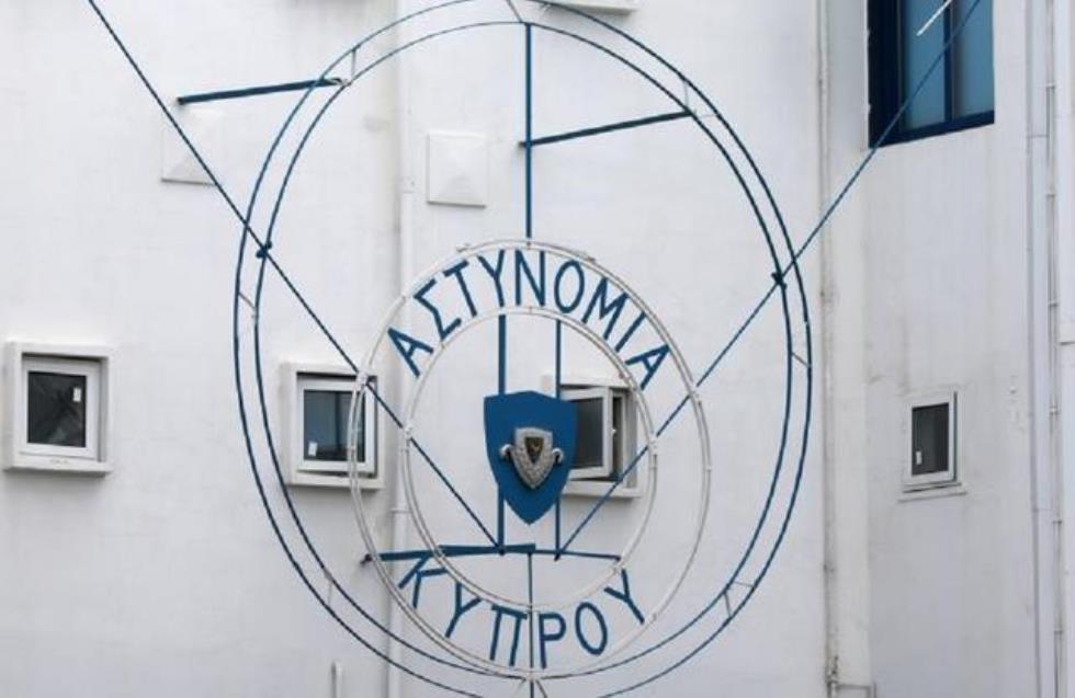 Στη Νομική Υπηρεσία ο φάκελος με το υλικό που απέστειλε στις κυπριακές αρχές ο ακτιβιστής Ηλίας Γκιώνης