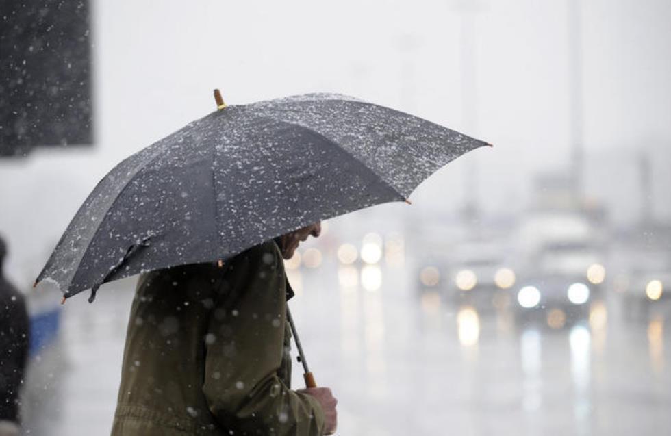 Κίτρινη προειδοποίηση: Βροχές, συννεφιά και πτώση της θερμοκρασίας μέχρι την Πέμπτη