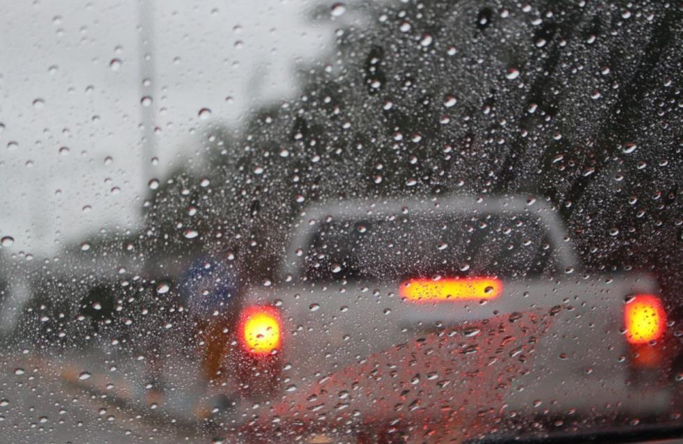 Επηρεάζεται η κυκλοφορία στους αυτοκινητόδρομους λόγω βροχών και χαλαζόπτωσης
