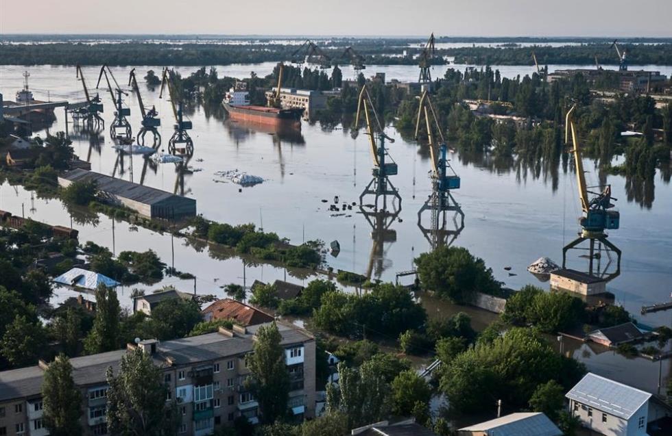 Χερσώνα: Μία πόλη κάτω από το νερό: Αποκαρδιωτικές εικόνες μετά την κατάρρευση του φράγματος