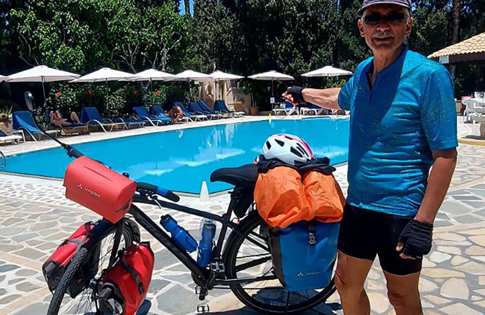 Με το ποδήλατο από Ελβετία μέχρι Ελλάδα και από εκεί Κύπρο για ένα τάμα