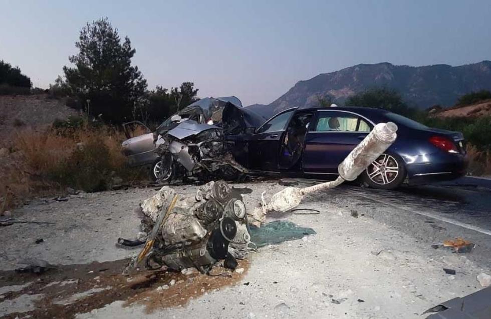 Θανατηφόρα οδική σύγκρουση στα κατεχόμενα - Τέσσερις νεκροί και δύο τραυματίες (φωτογραφίες)