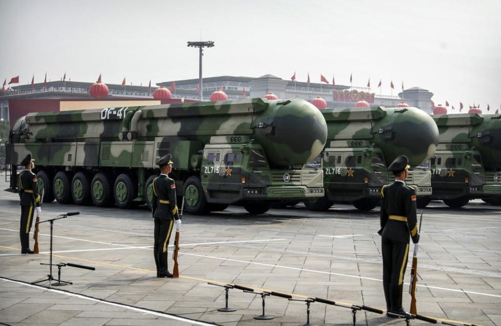 Ταραχή και καθαιρέσεις στην Κίνα: Οι ΗΠΑ αποκάλυψαν τις πυραυλικές βάσεις του Πεκίνου