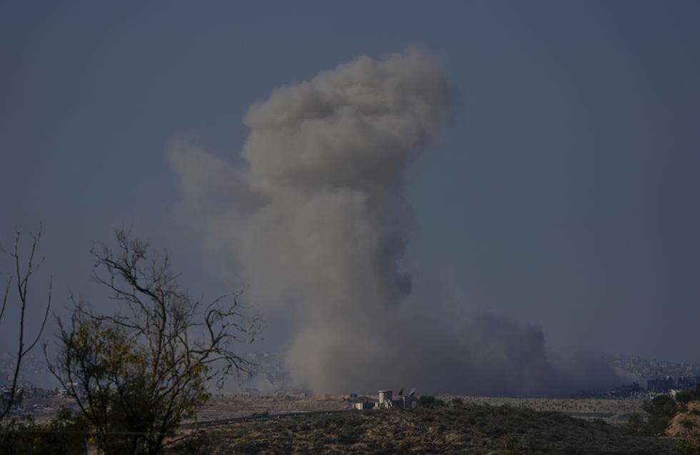 Σφυροκόπημα στη Γάζα από στεριά, αέρα και θάλασσα – Reuters: Ουδέτερη ζώνη εντός της Λωρίδας θέλει να δημιουργήσει το Ισραήλ