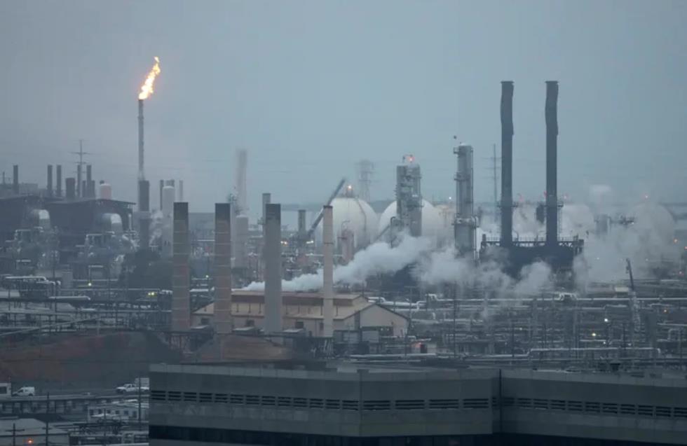 To δίλημμα των πετρελαϊκών κολοσσών στην COP28: Μέρος του προβλήματος ή της λύσης