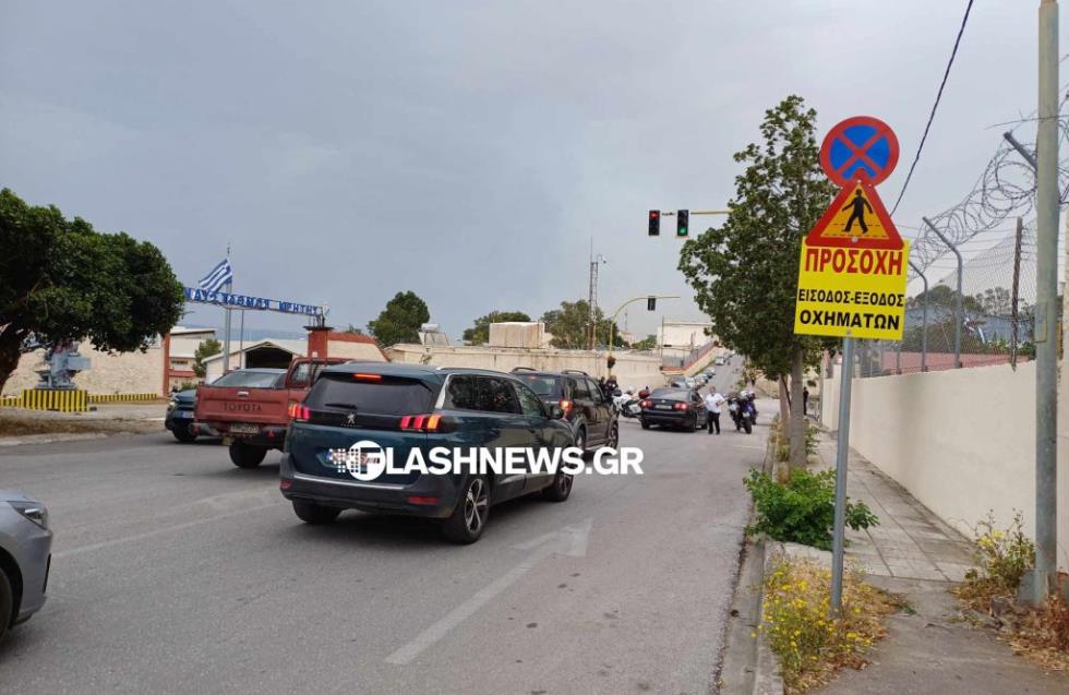 Κρήτη: Φωτιά σε δασική έκταση στον Ναύσταθμο – Εκκενώθηκε ο οικισμός και το νοσοκομείο