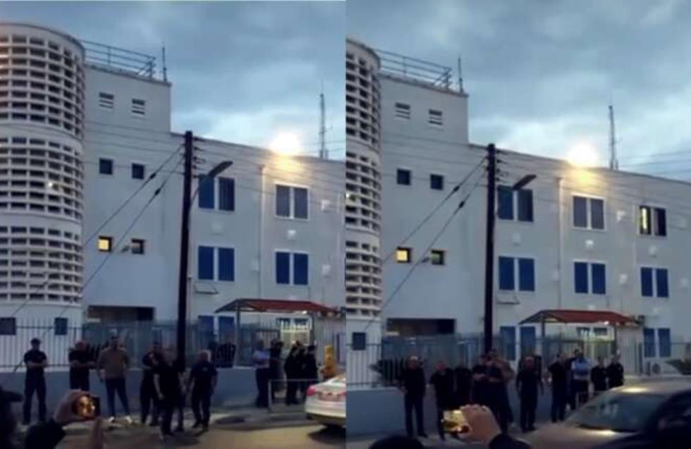 Τι έγινε έξω από την Αστυνομική Διεύθυνση Λεμεσού - Video από τις στιγμές πριν και μετά τις 10 συλλήψεις