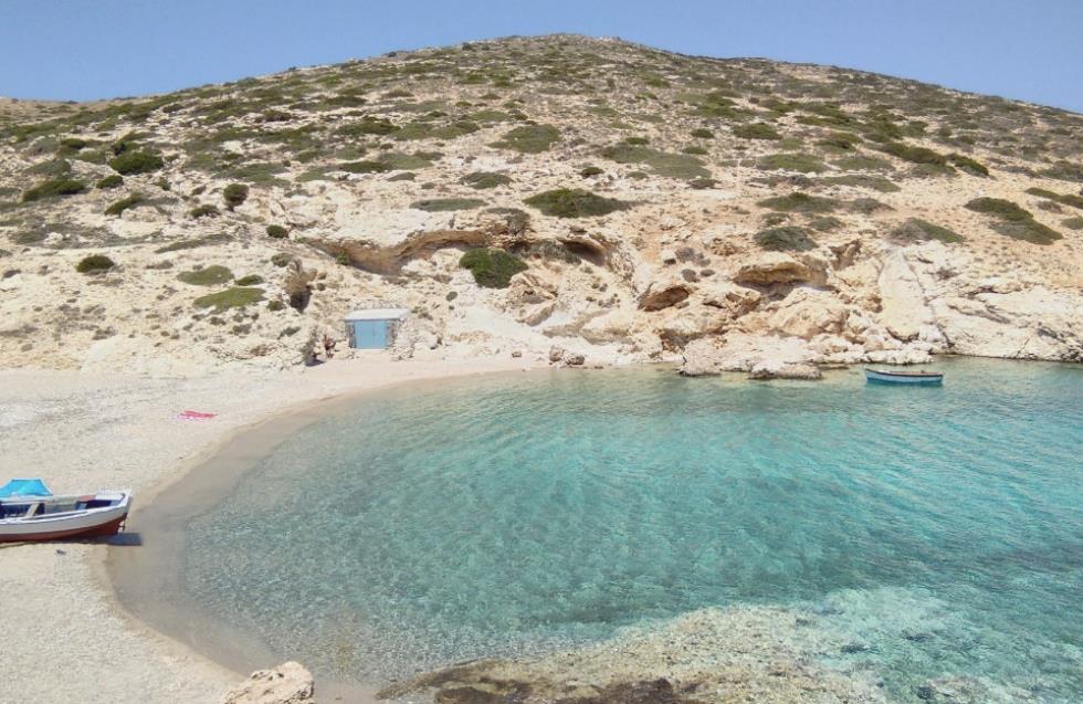 Αυτό το ελληνικό νησί εξυμνεί ο Guardian για τις παραλίες του - Εκτενές αφιέρωμα