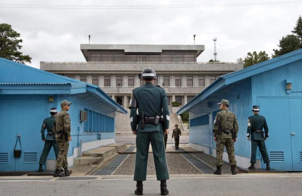 Στρατιώτες της Βόρειας Κορέας πέρασαν τα σύνορα με τη Νότια Κορέα και δέχθηκαν πυρά
