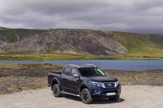 NISSAN NAVARA -1